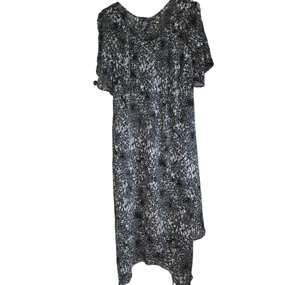 Mlle Gabrielle 18W Black White Abstract Y2K Asymmetrical Split Sleeve Midi Dress